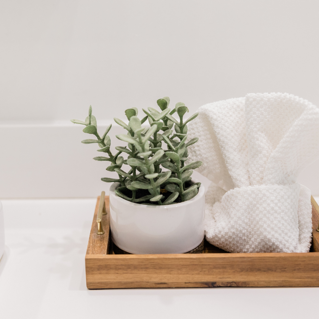 10 reasons why your bathroom should be redecorated this year