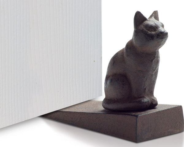 Vintage Cast Iron Cat Door Stop Wedge – Decorative Rust Brown Finish – front view – Comfify