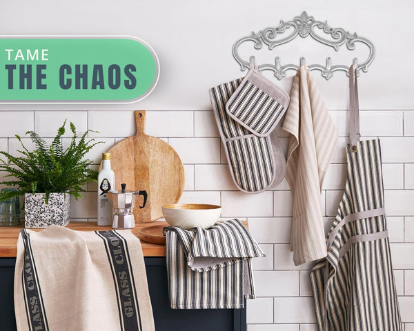 Cast Iron Wall Hanger – Rustic Design with 5 Hooks – packaging view – Comfify