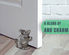 Cast Iron Mouse Door Stop – One Vintage Rustic Wedge for Bedroom, Bath, or Entry – detail close-up – Comfify