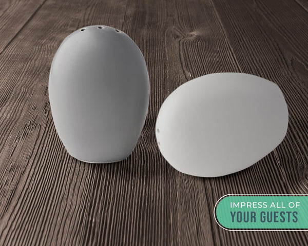 Modern Salt & Pepper Shakers Made of, Chip-free Ceramic – alternate angle – Comfify